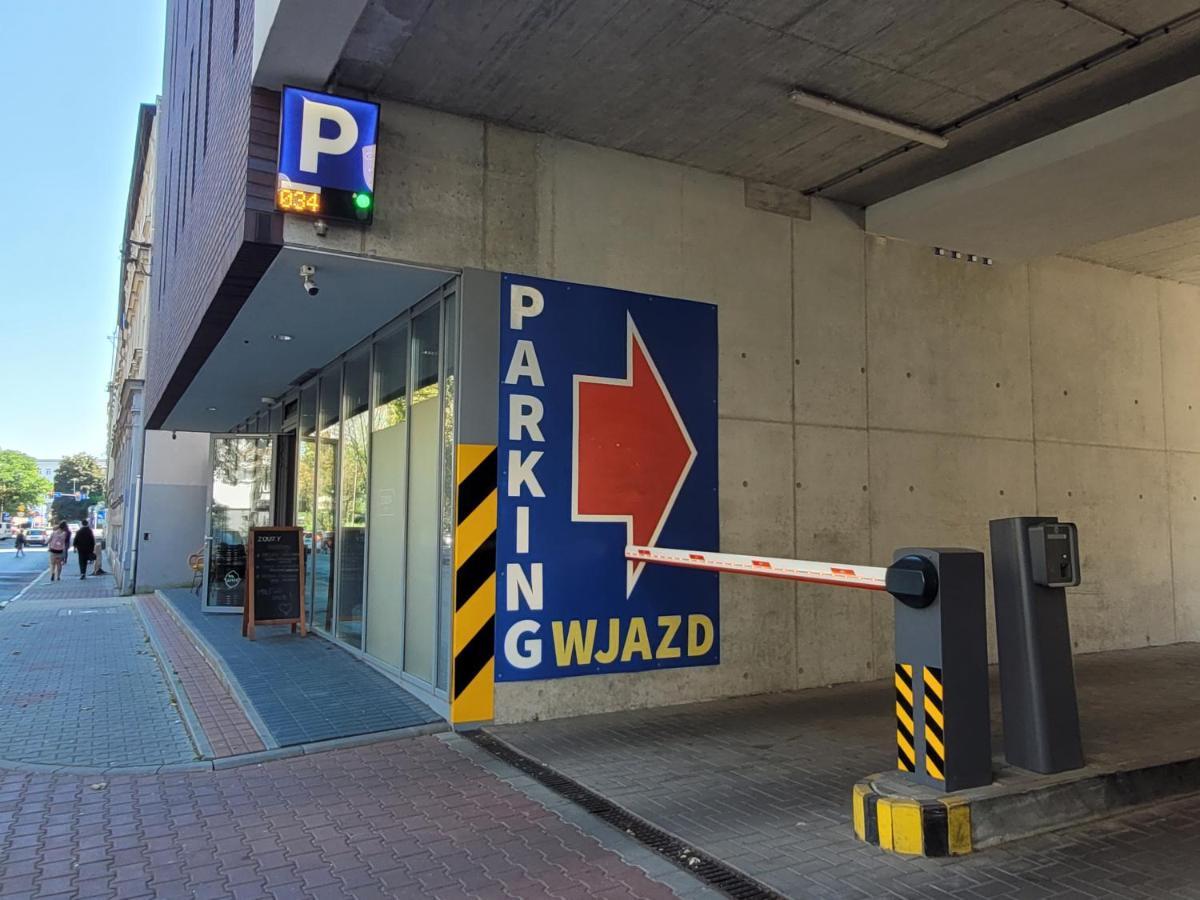 Apartament Gliwice Centrum Dunikowskiego Z Garazem Eksteriør billede